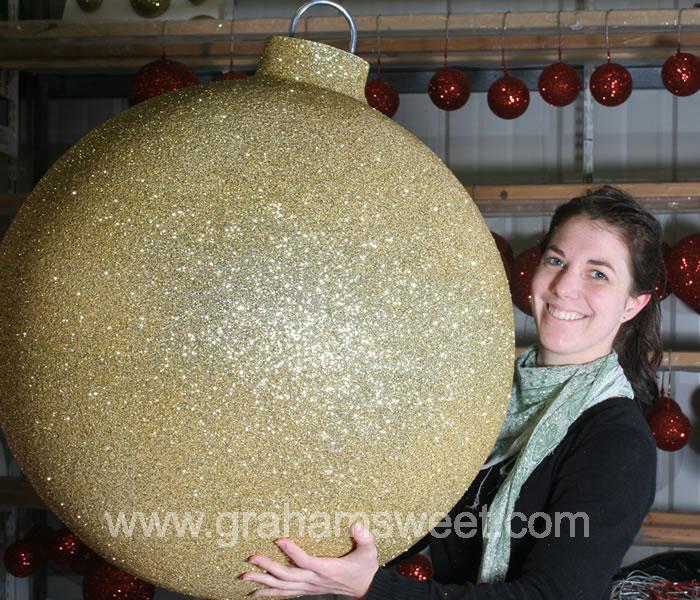 800 mm polystyrene bauble covered in gold glitter