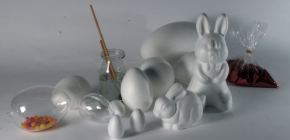 Polystyrene balls, styrofoam spheres, giant footballs, craft supplies,  coving, bespoke items.