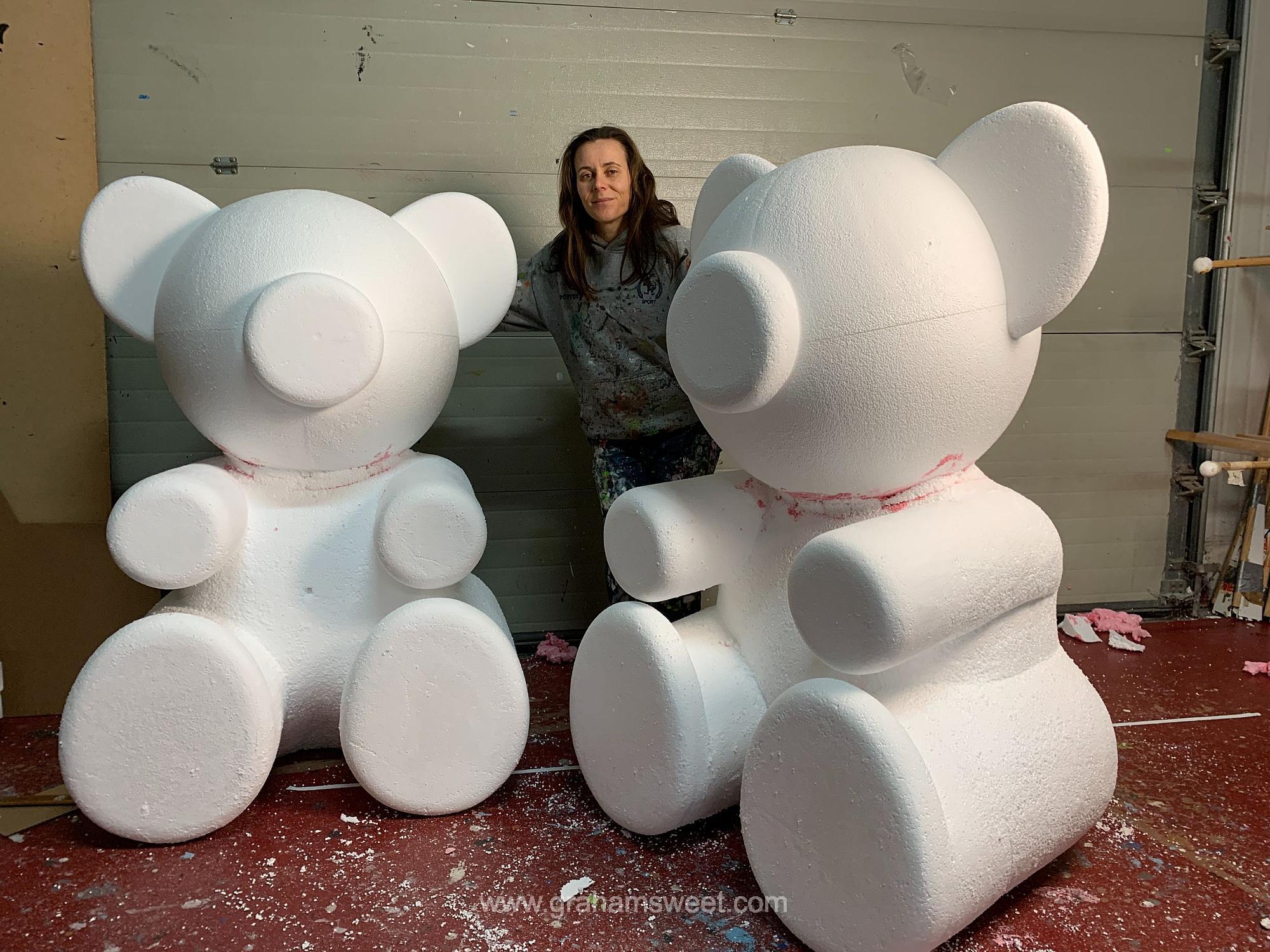 1500 mm tall polystyrene teddy bears