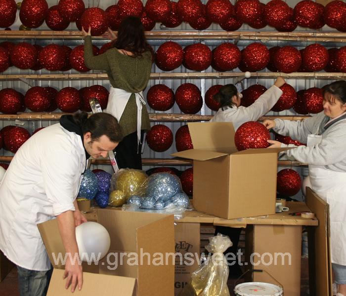 250 mm red glitter polystyrene baubles