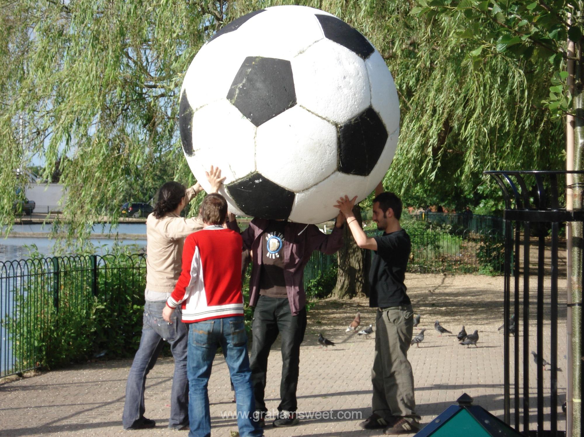 Ballon football en polystyrène