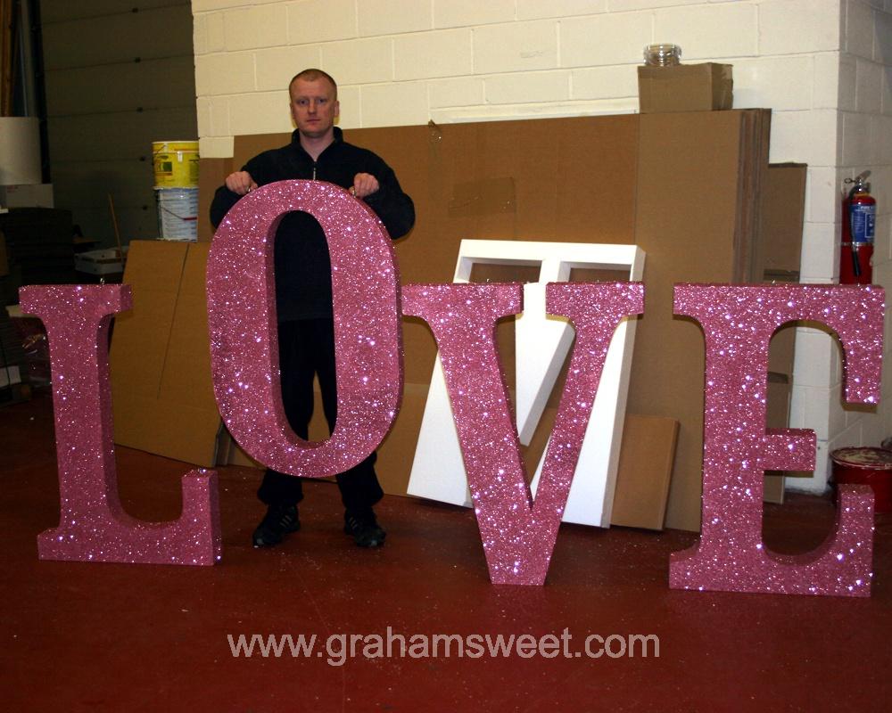 hanging love letters