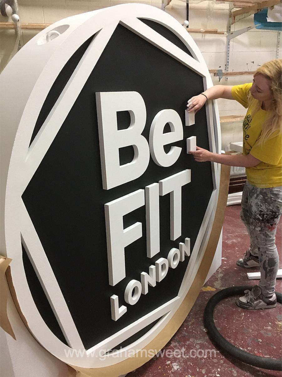 polystyrene logo - be fit