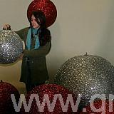 Red and silver glitter balls