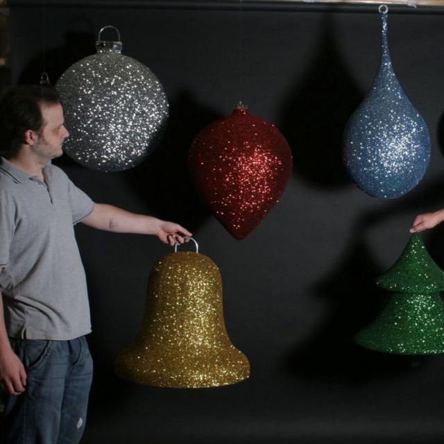 3D Hanging decorations.