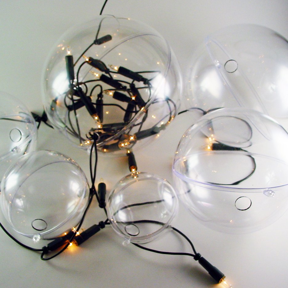 160 mm diameter Clear Plastic Ball - with 15 mm diam hole ( suitable for fairy lights ). Box of 60pcs. Equivalent of  ?5.3